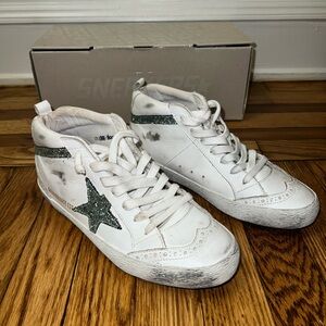 Women’s Golden Goose Mid Star Sneakers